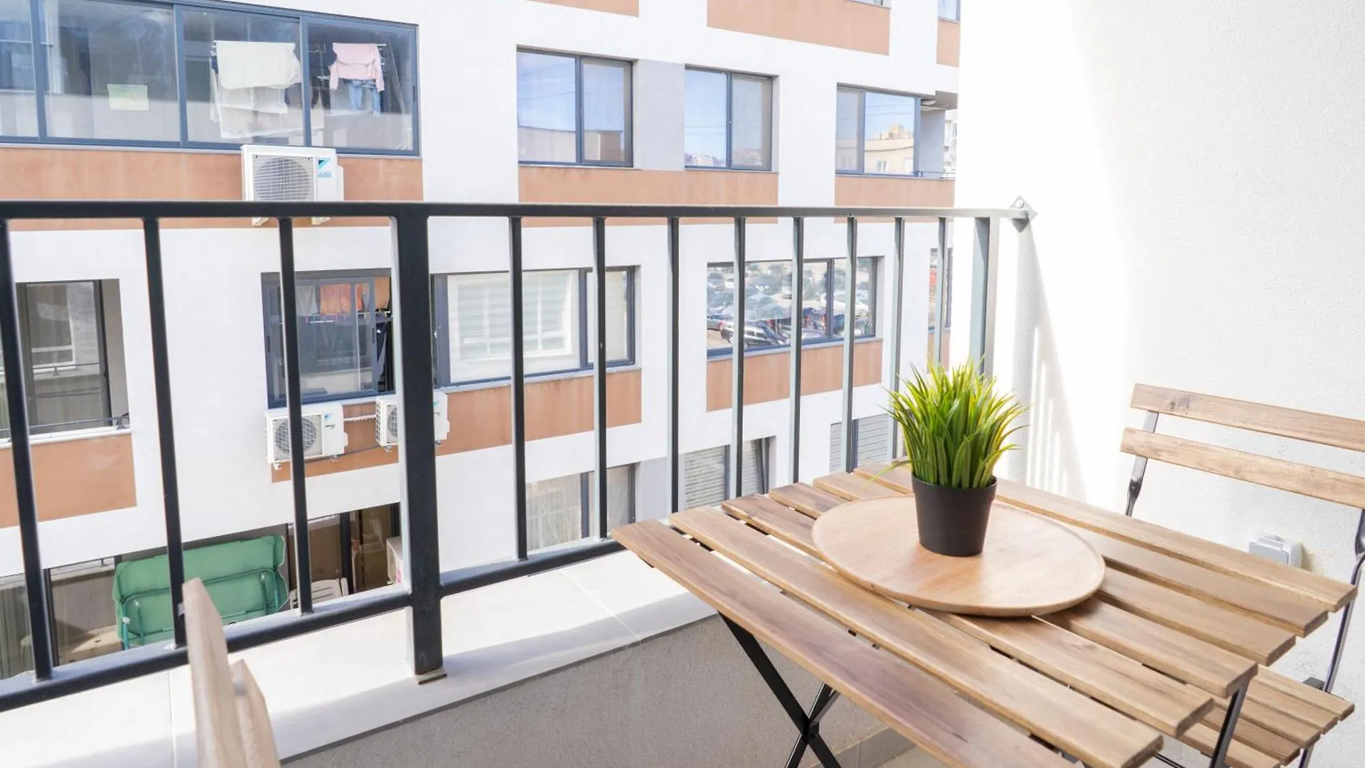 New Modern & Cozy Apartment With Free Parking Varna
